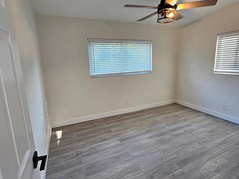 1375 Coral Way S — Photo 14