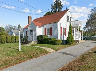 74 Valley Rd, Middletown, RI 02842