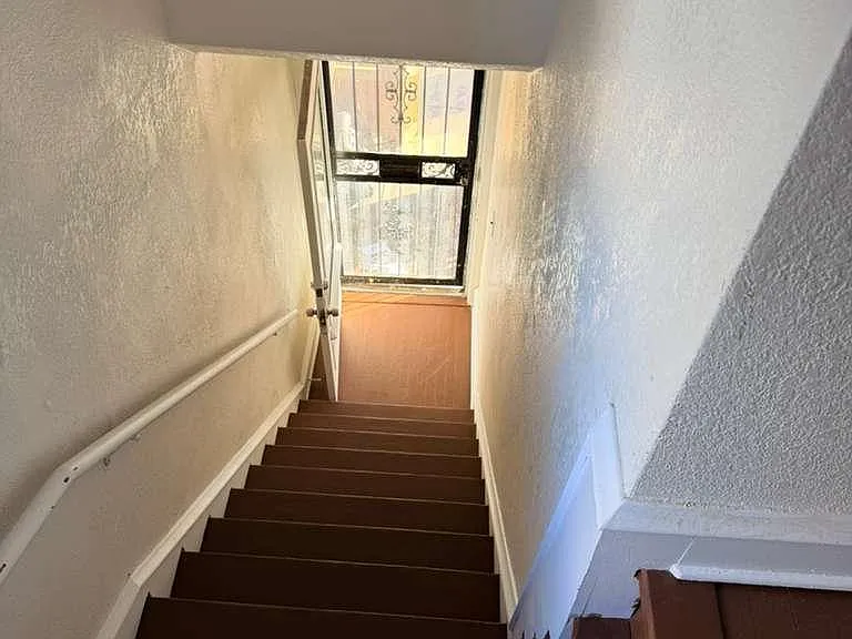 Unit Photo