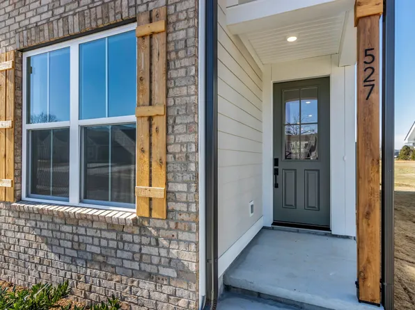 527 Byres Ct, Smyrna, TN 37167