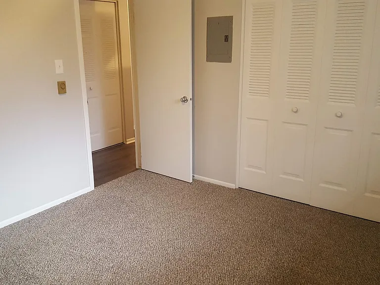 603 Terry Street — Photo 8