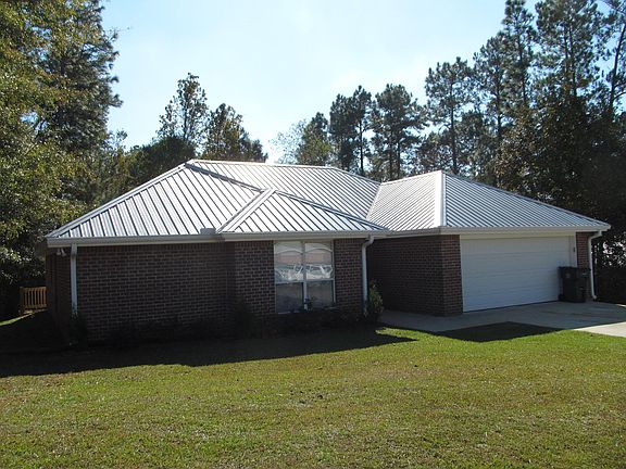 2nd image of 146 Longwood Place Dr W
