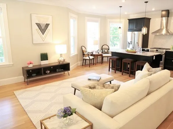 40 Evergreen Ave, Somerville, MA