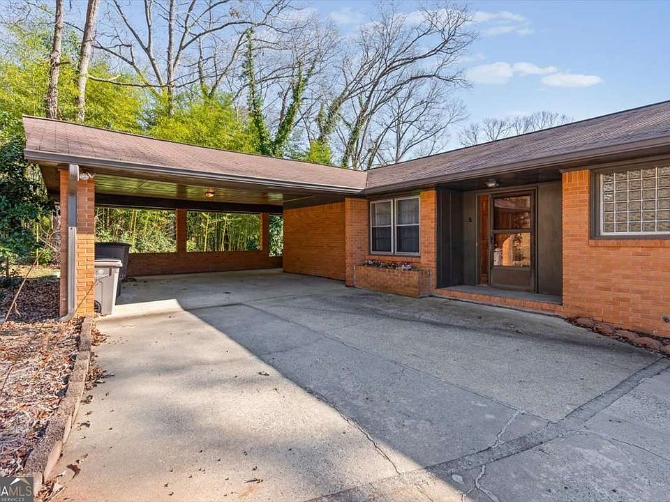 1st image of 5 Ridgewood Dr