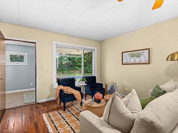 4th image of 801 Spruce St