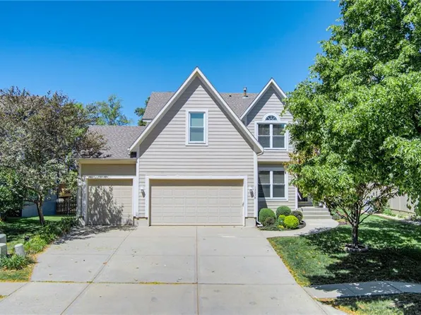 13238 Reeder St, Overland Park, KS 66213