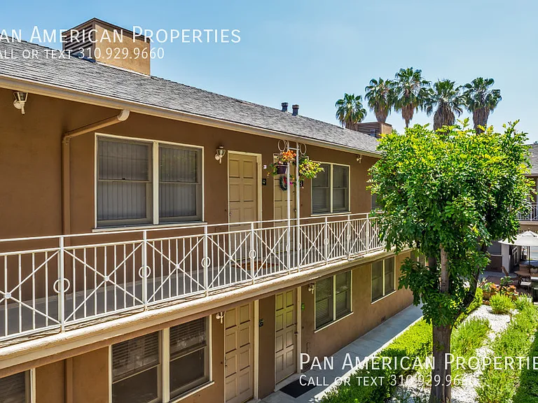 335 S Los Robles Ave #R — Photo 25