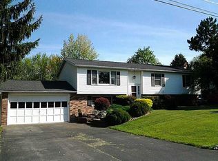 211 Kelly Blvd, Slippery Rock, PA 16057