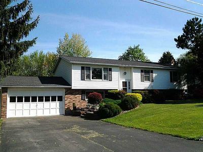 211 Kelly Blvd, Slippery Rock, PA, 16057