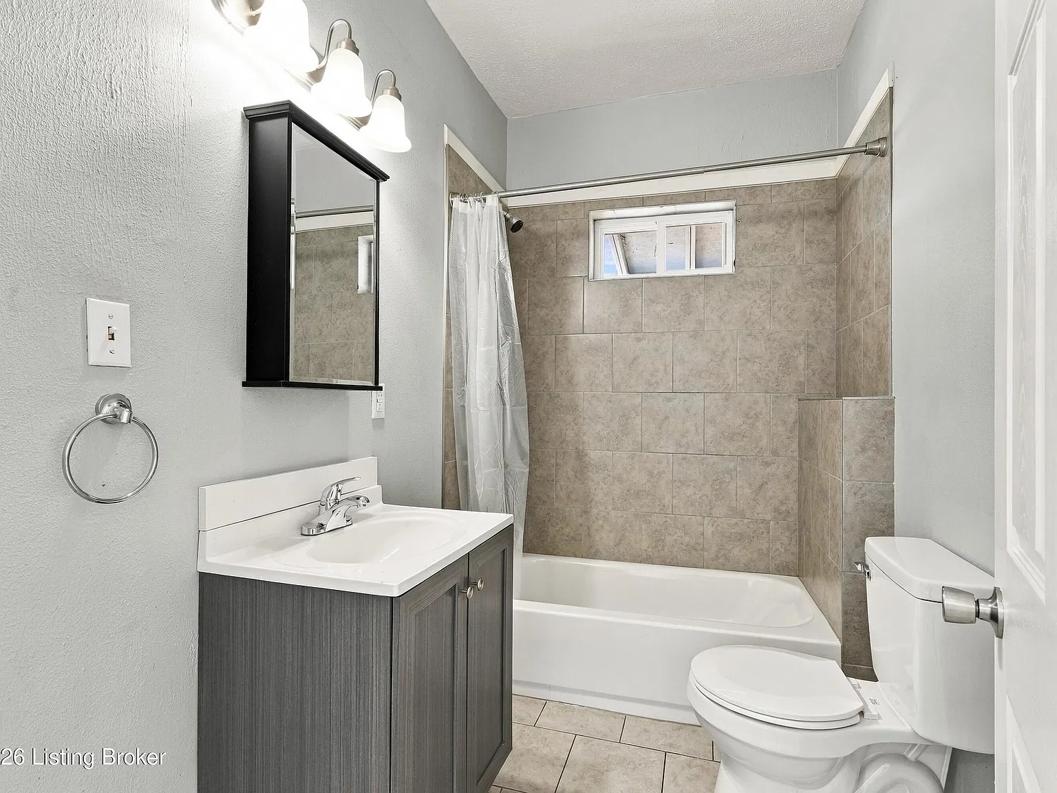 1 bed, 1.0 bath, 500 sqft, $900 — Photo 4