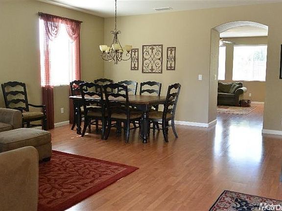 3rd image of 203 Arista Ct