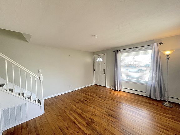 5th image of 78 S 5th Ave #78