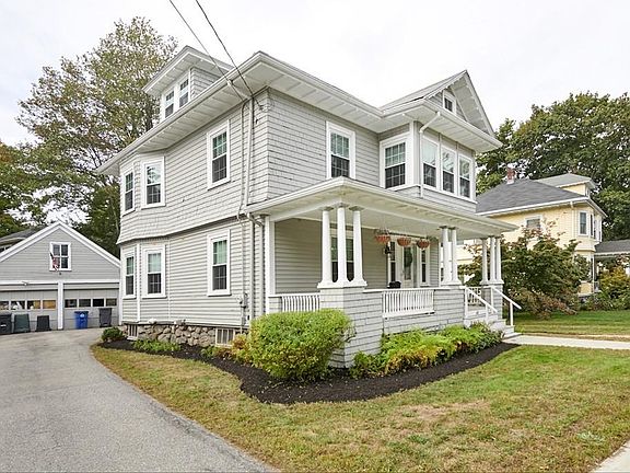 3rd image of 65 Kingsbury Ave