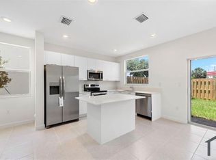 2481 NW 117th Ln, Miami, FL 33167