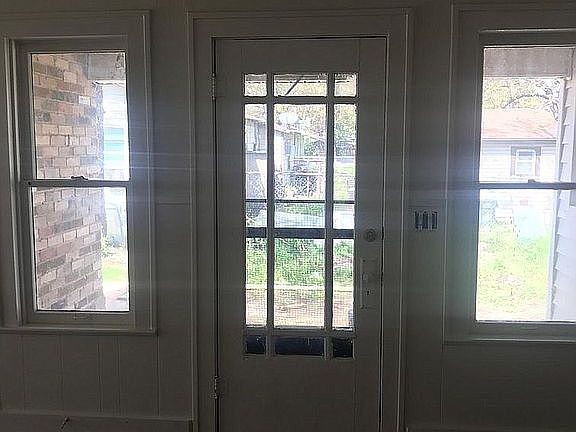 2nd image of 5809 Frisco Ave