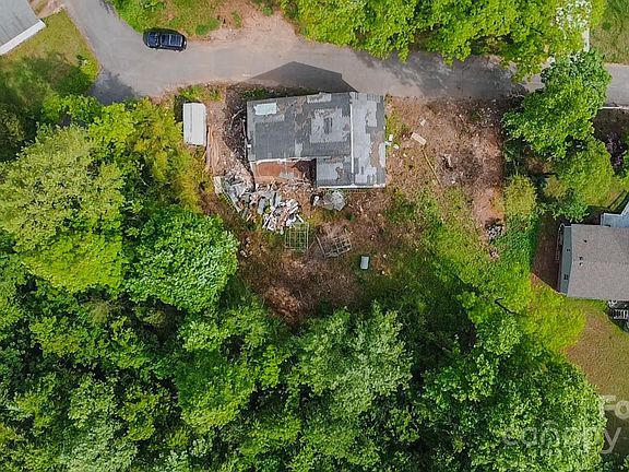 3rd image of 1590 Brookford Blvd