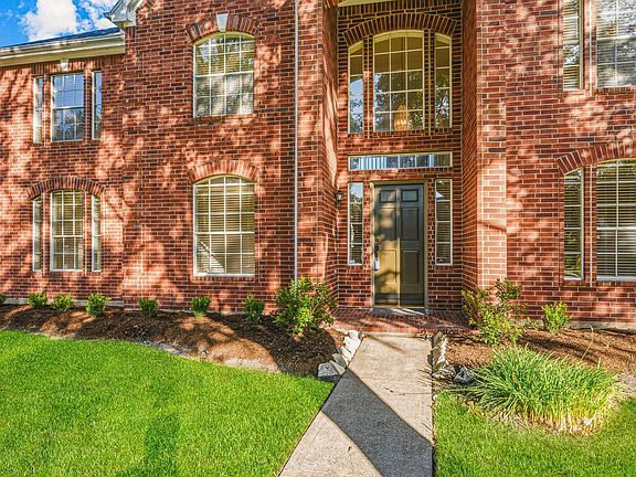 2nd image of 9323 Hudson Bend Cir