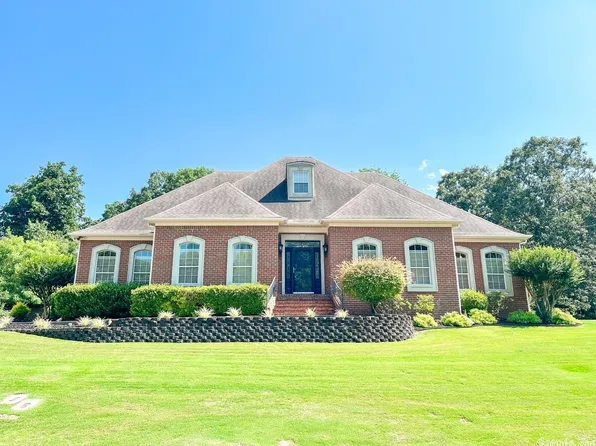 1001 Golf View Dr, Searcy, AR 72143