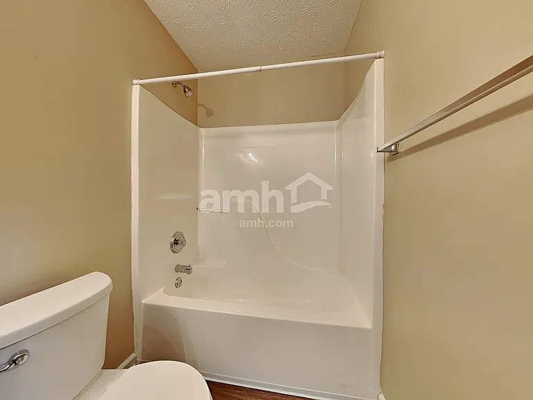 3416 Montgomery Dr — Photo 12