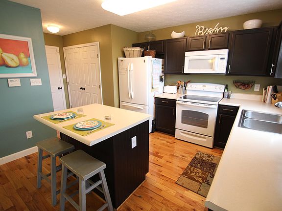 4th image of 6546 Semmes Ln