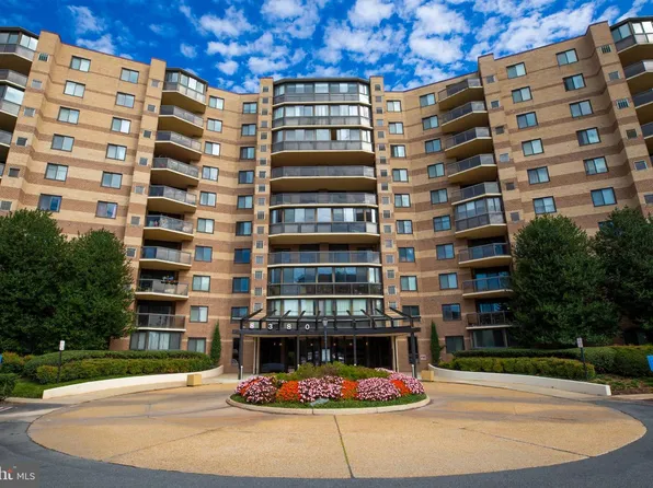 8380 Greensboro Dr APT 625, Mc Lean, VA 22102
