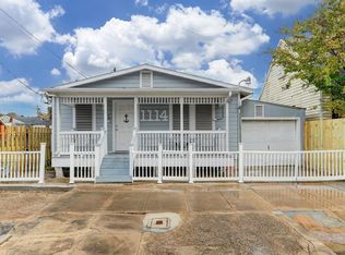 1114 39th St, Galveston, TX 77550