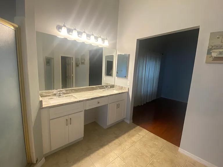4864 Gorham Ave — Photo 13
