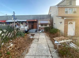 111-67 158th St #R, Jamaica, NY 11433