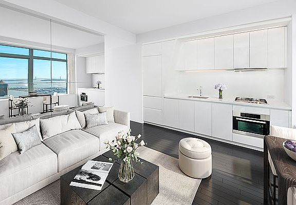 3rd image of 123 Washington St APT 42H