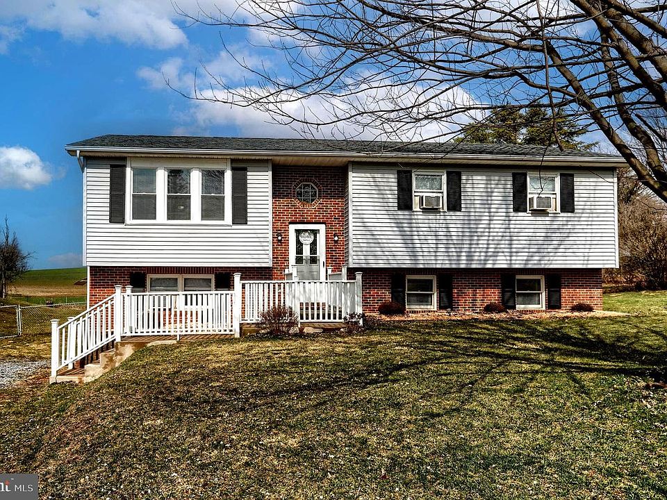 1st image of 447 Beagle Rd