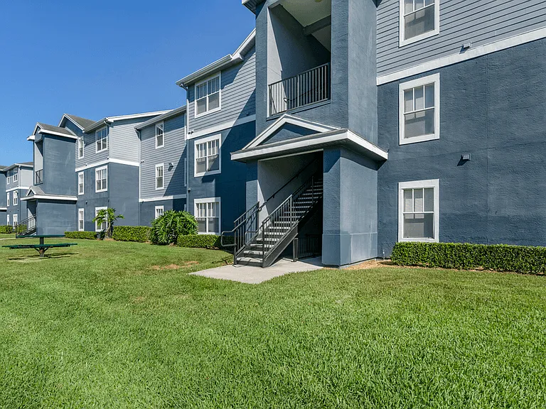 Westminster Apartments — Photo 4