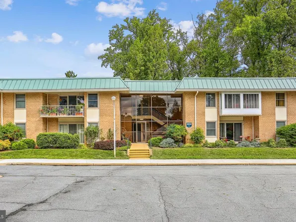 3632 Gleneagles Dr #8-1F, Silver Spring, MD 20906
