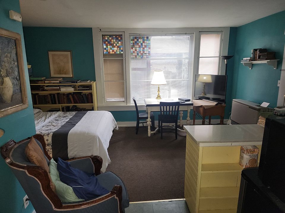1st image of 469 Franklin St #3