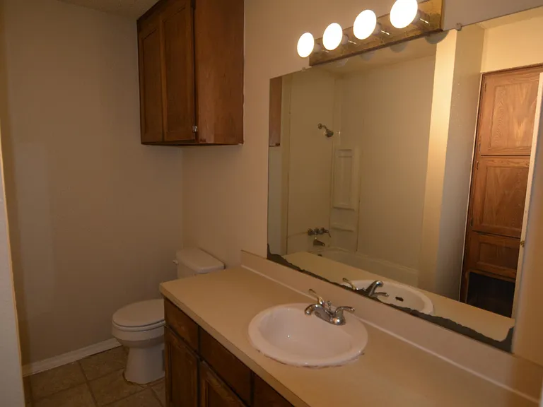 3800 Coates Cir — Photo 5