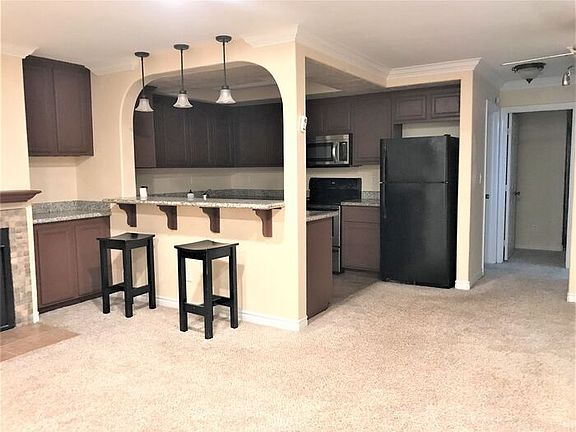 4th image of 4212 48th St APT 6