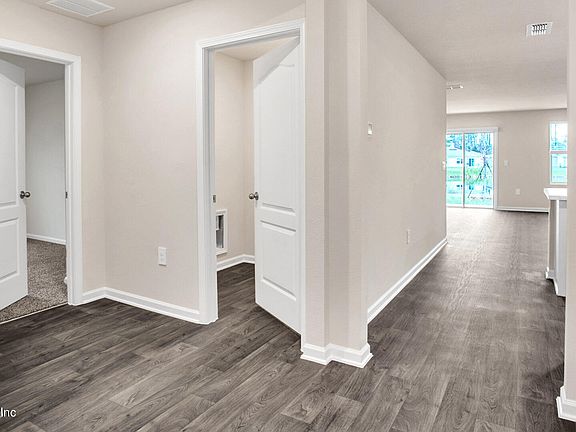 4th image of 3163 LAWTON Place