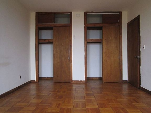 3rd image of 3615 Greystone Ave APT 5A