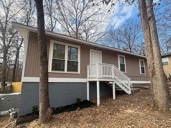 2nd image of 2716 Longcoy St