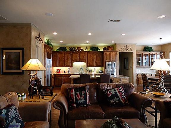 5th image of 8204 Craftsbury Ln