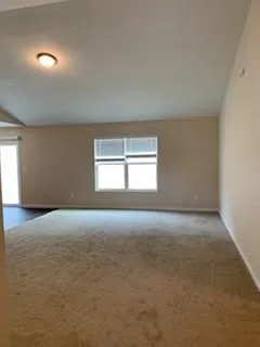3 bed, 2.5 bath, 1500 sqft, $2,250 — Photo 2