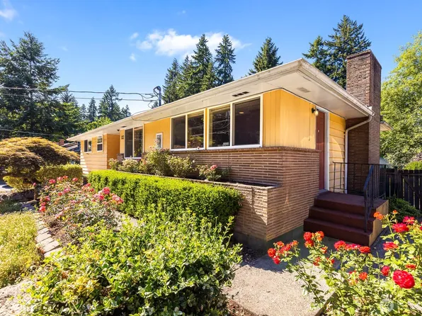 132 NE 130th Street, Seattle, WA 98125