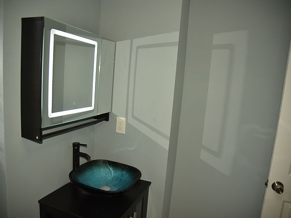 4th image of 148 S Bethlehem Pike #2