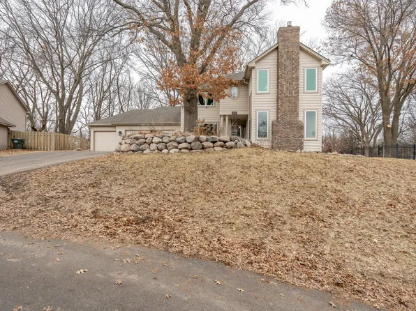 4809 Four Seasons Dr, Eagan, MN 55122