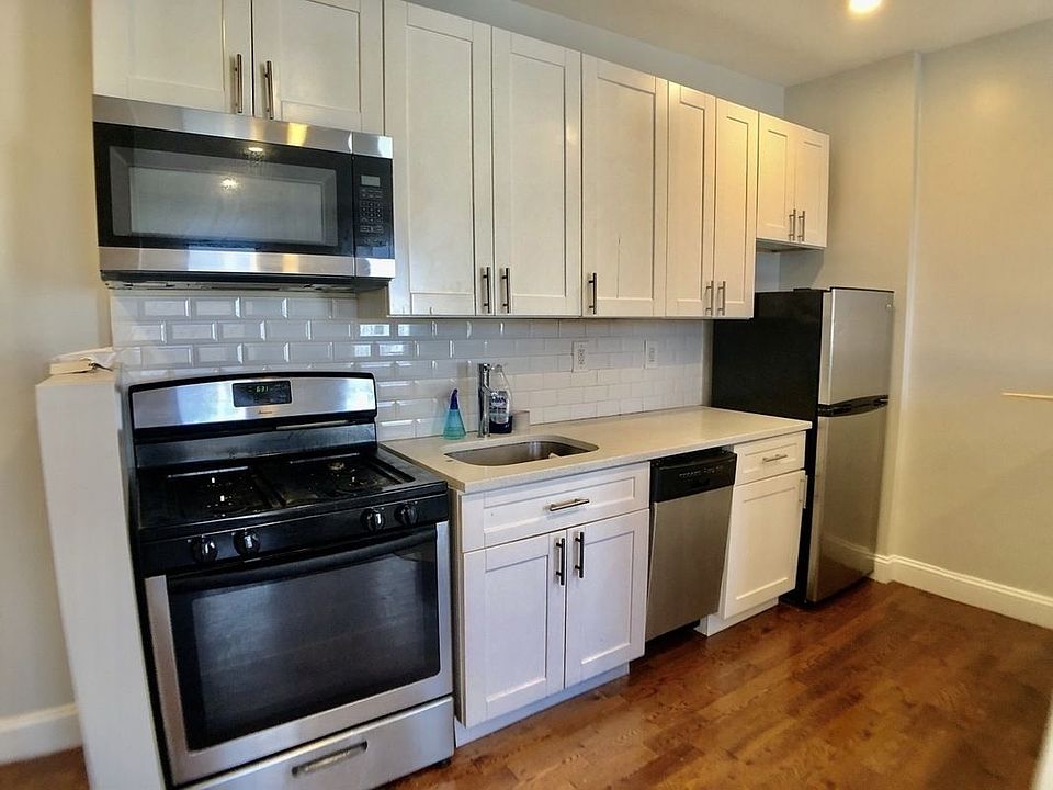 1st image of 117 Post Ave APT 2E