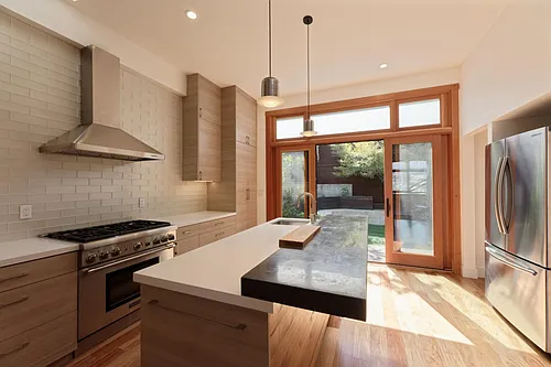137 Elsie St Photo 1