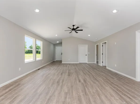 1236 Tupelo Dr, Sardinia, OH 45171