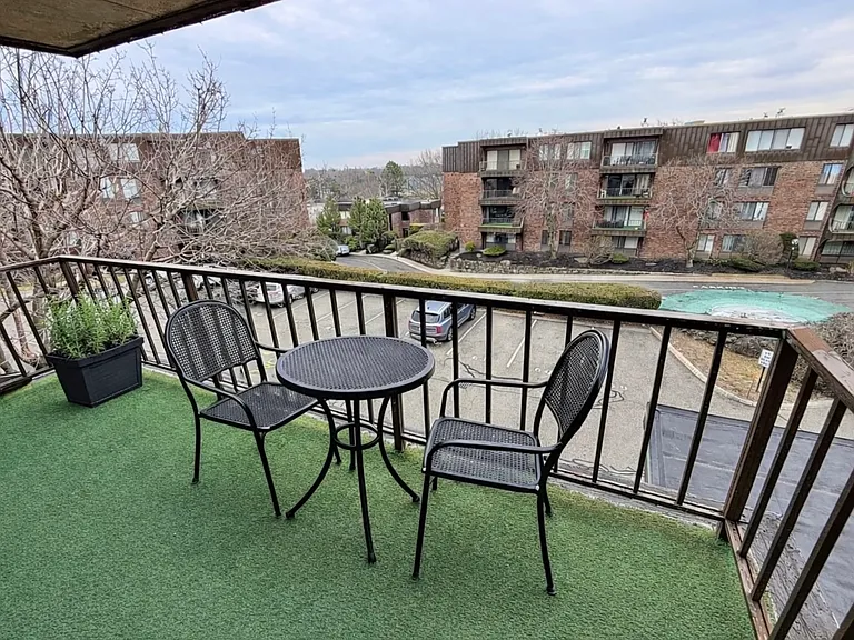 1000 Paradise Rd N #3R — Photo 7