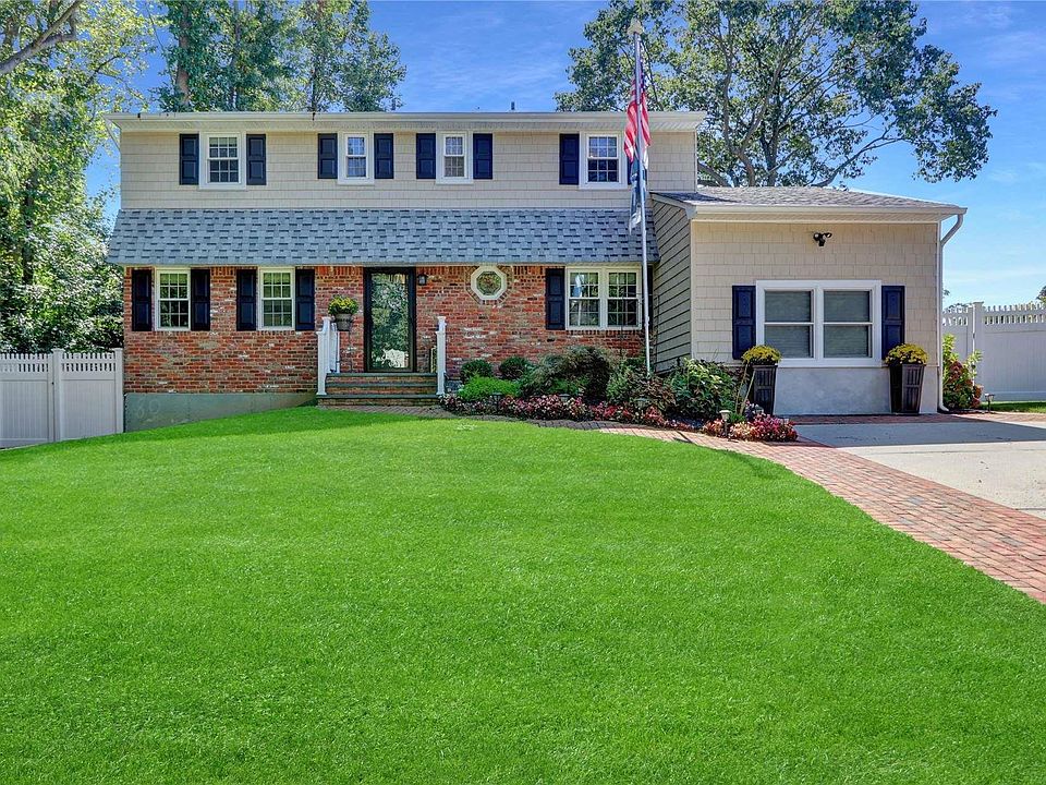 1st image of 18 Dalewood Lane