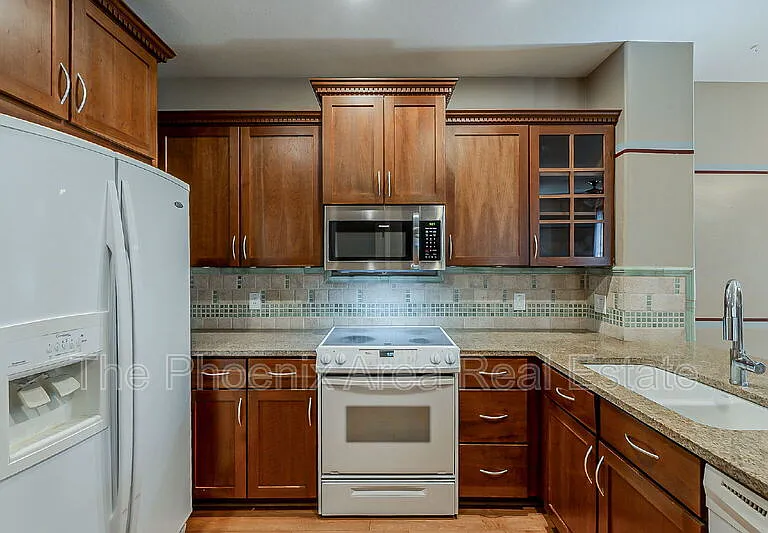 885 S Osborn Ln — Photo 17