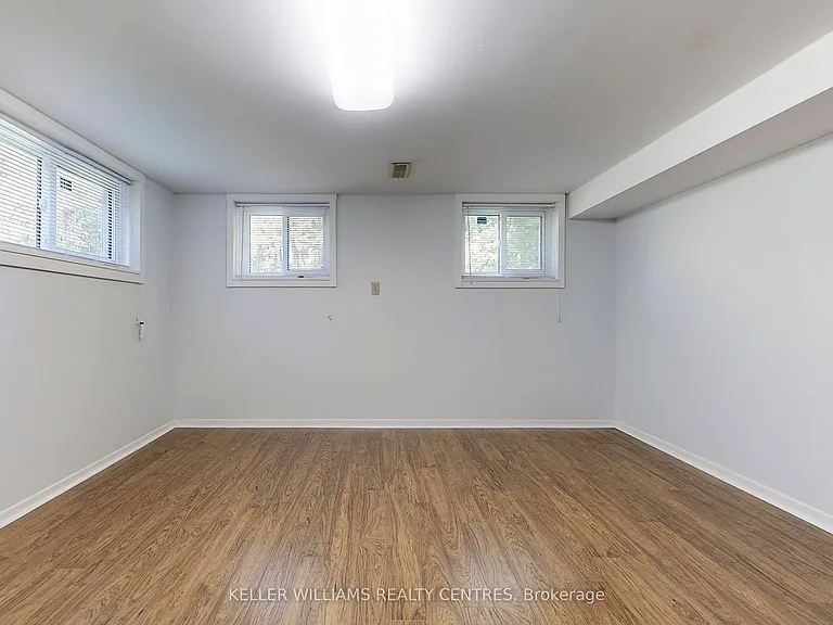 252 Elgin Mills Rd W #B — Photo 8